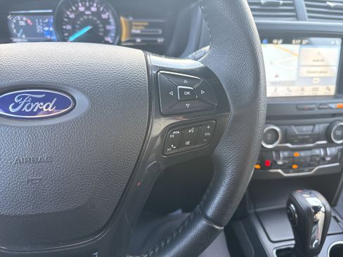 Used 2018 Ford Explorer XLT w/ Equipment Group 202A image 20