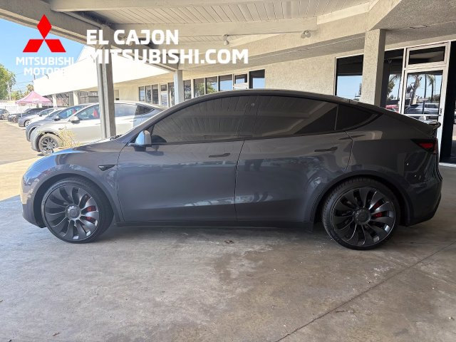 Used 2022 Tesla Model Y Performance AWD/4WD image 8