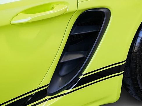 Used 2018 Porsche 718 Cayman GTS image 22