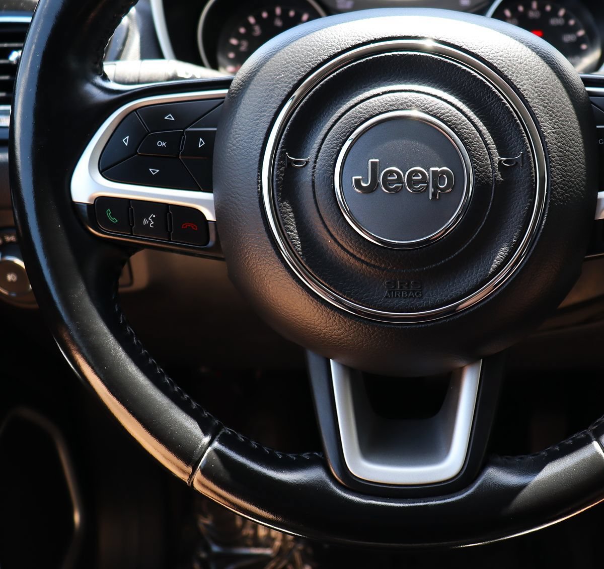 Used 2020 Jeep Compass Latitude FWD image 53