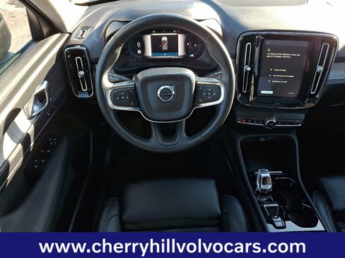 Certified 2025 Volvo XC40 B5 Plus image 12