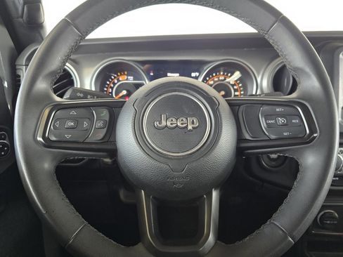 Used 2023 Jeep Wrangler Sport S image 15