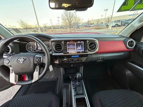 Used 2022 Toyota Tacoma SR5 image 24