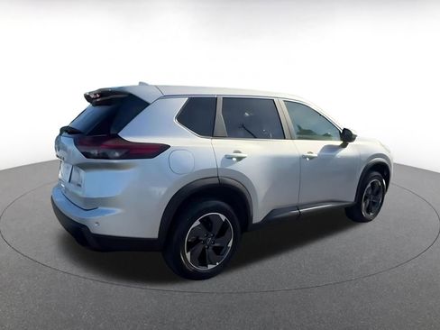 Used 2025 Nissan Rogue SV image 15