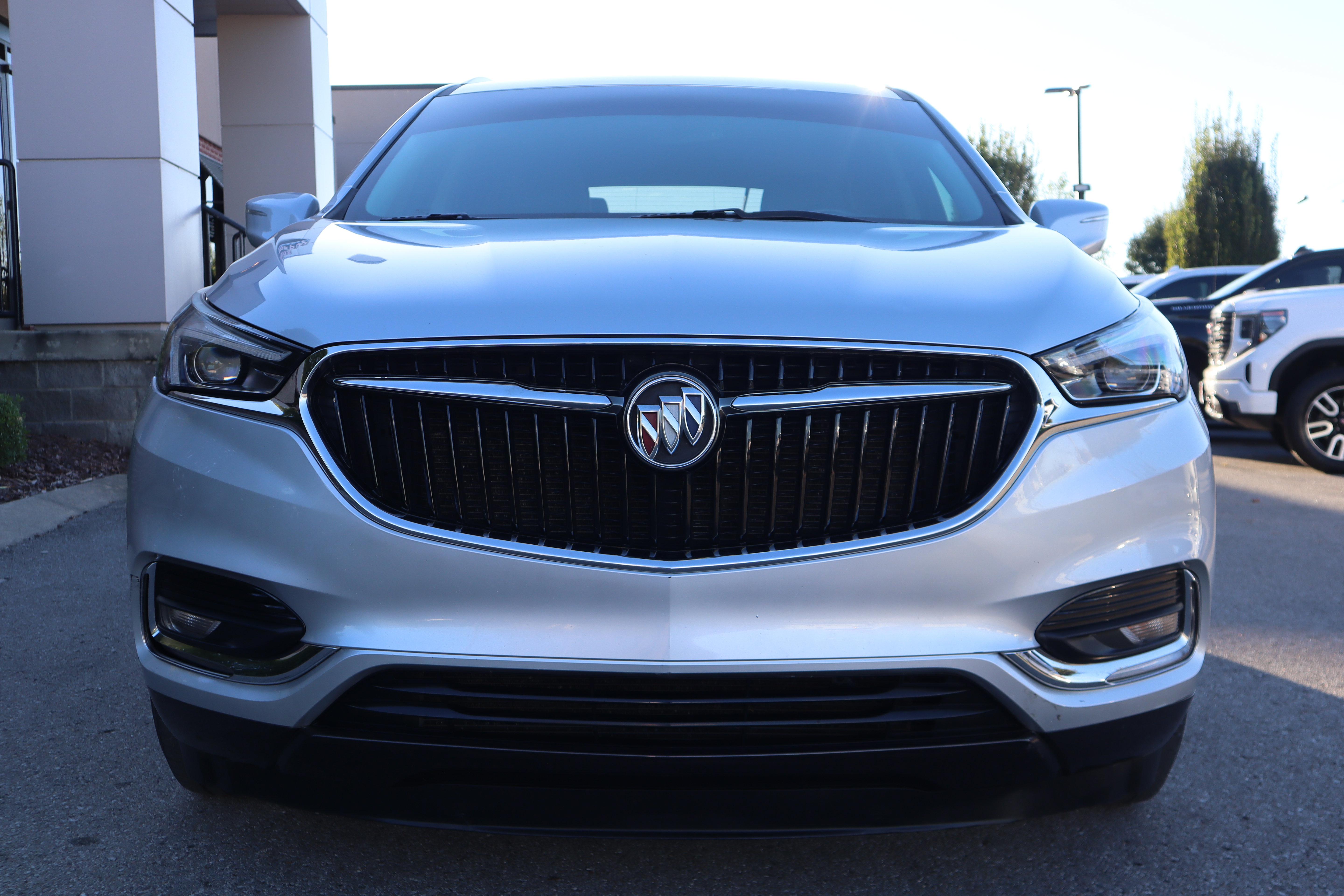 Used 2020 Buick Enclave Essence FWD image 4
