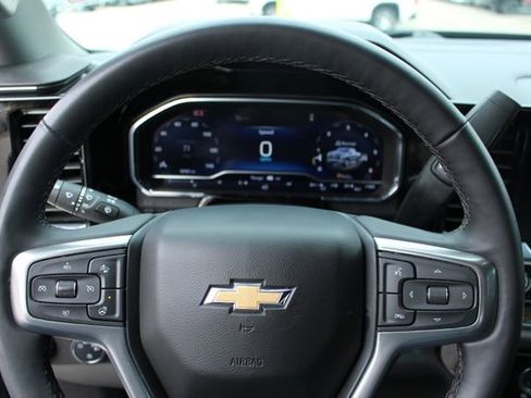 Used 2024 Chevrolet Silverado 1500 LT image 15