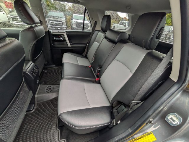 Used 2023 Toyota 4Runner SR5 Premium w/ Moonroof Package AWD/4WD image 18
