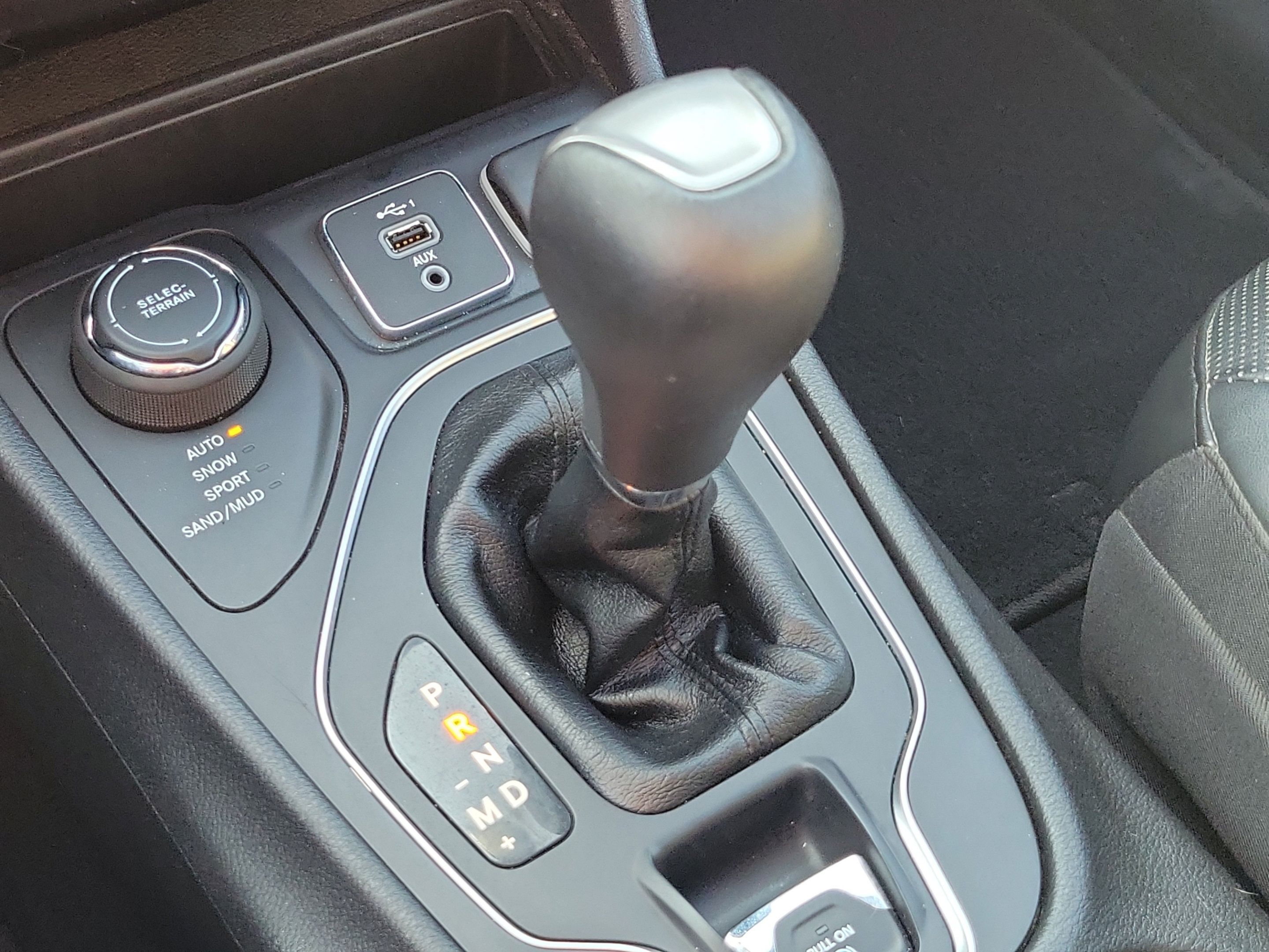 Used 2020 Jeep Cherokee High Altitude AWD/4WD image 36