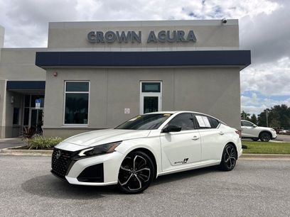 Used 2023 Nissan Altima 2.5 SR w/ SR Premium Package