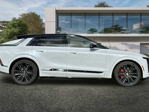New 2026 Cadillac Lyriq V w/ Exterior Carbon Fiber Package image 3