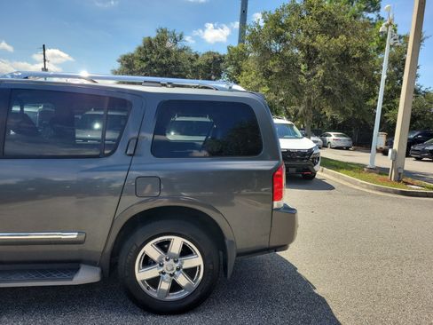 Used 2011 Nissan Armada Platinum w/ 2nd Row Captain Seat Pkg RWD image 4