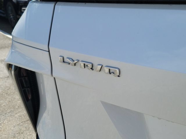 Used 2024 Cadillac Lyriq Luxury RWD image 8