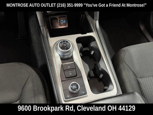 Used 2022 Ford Explorer XLT AWD/4WD image 25