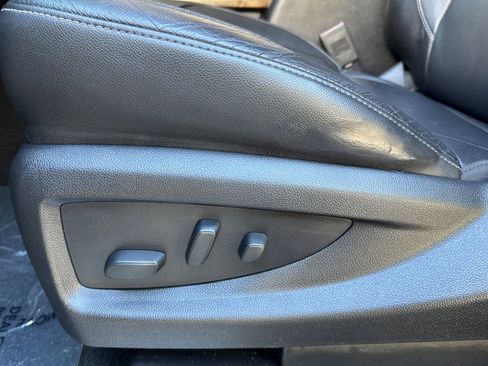 Used 2018 Chevrolet Tahoe LT image 14