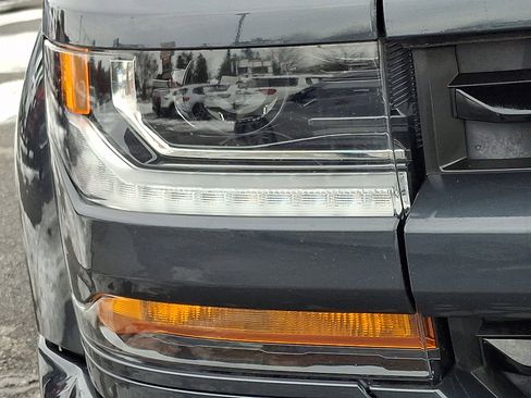 Used 2018 Chevrolet Silverado 1500 LT w/ All Star Edition image 9