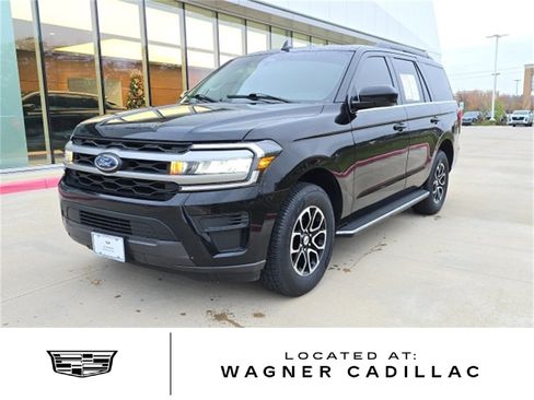 Used 2023 Ford Expedition XLT image 1