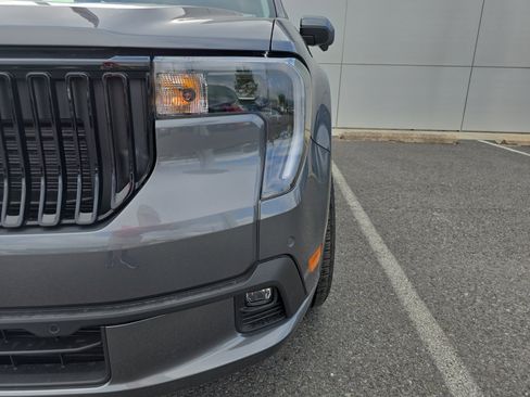 New 2025 Ford Maverick Lobo image 10