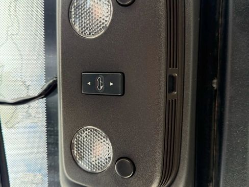 Used 2010 Ford Mustang GT Premium image 26