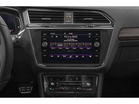 Used 2024 Volkswagen Tiguan SEL R-Line w/ MDO Package, Two-Row AWD/4WD image 13