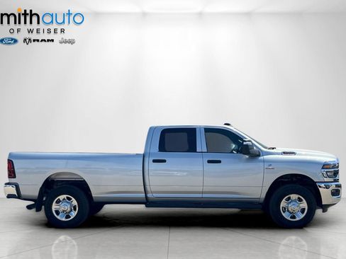New 2026 RAM 3500 Tradesman AWD/4WD image 4