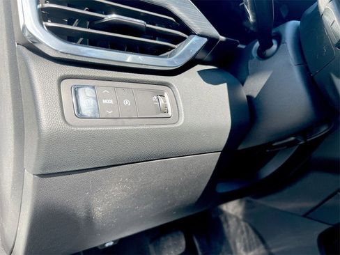 New 2025 GMC Acadia Elevation image 16