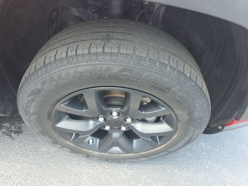 Used 2022 Toyota RAV4 LE FWD image 9