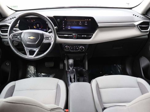 Used 2024 Chevrolet TrailBlazer LT w/ Convenience Package image 11