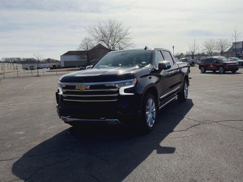 Used 2024 Chevrolet Silverado 1500 High Country w/ High Country Premium Package image 4