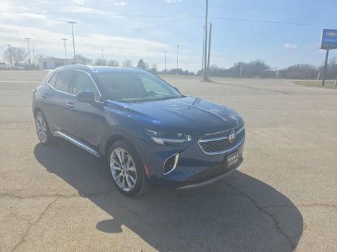 Used 2023 Buick Envision Avenir image 1
