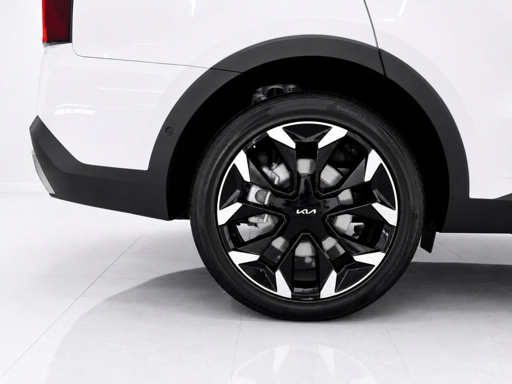 Used 2024 Kia Sorento SX FWD image 10