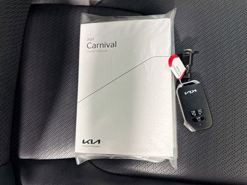 Used 2023 Kia Carnival SX Prestige FWD image 44