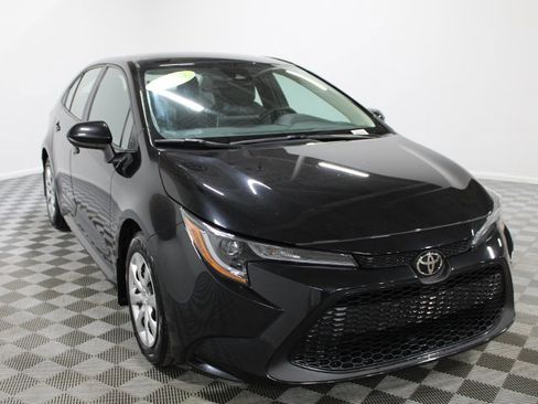 Used 2020 Toyota Corolla LE image 8