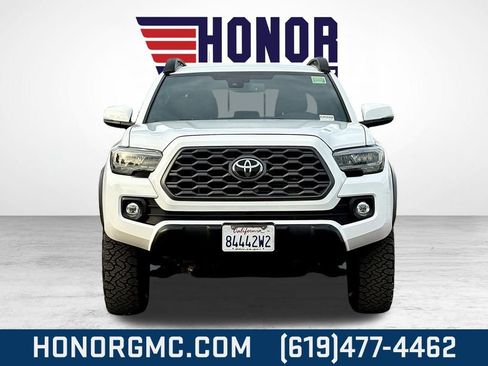 Used 2020 Toyota Tacoma TRD Off-Road image 8
