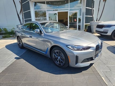 Used 2024 BMW i4 eDrive40 image 2