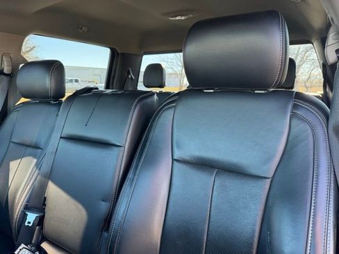 Used 2019 Ford F150 Lariat image 17