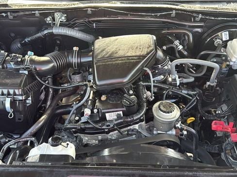 Used 2023 Toyota Tacoma SR w/ SR Convenience Package image 33