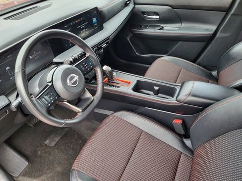 Certified 2025 Nissan Kicks SR AWD/4WD image 9