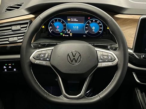 New 2026 Volkswagen Atlas SE AWD/4WD image 10