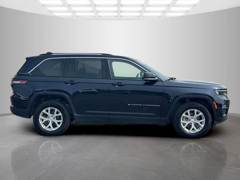 Certified 2023 Jeep Grand Cherokee Limited AWD/4WD image 8