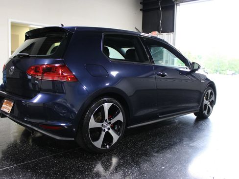 Used 2016 Volkswagen Golf R 4-Door AWD/4WD image 3