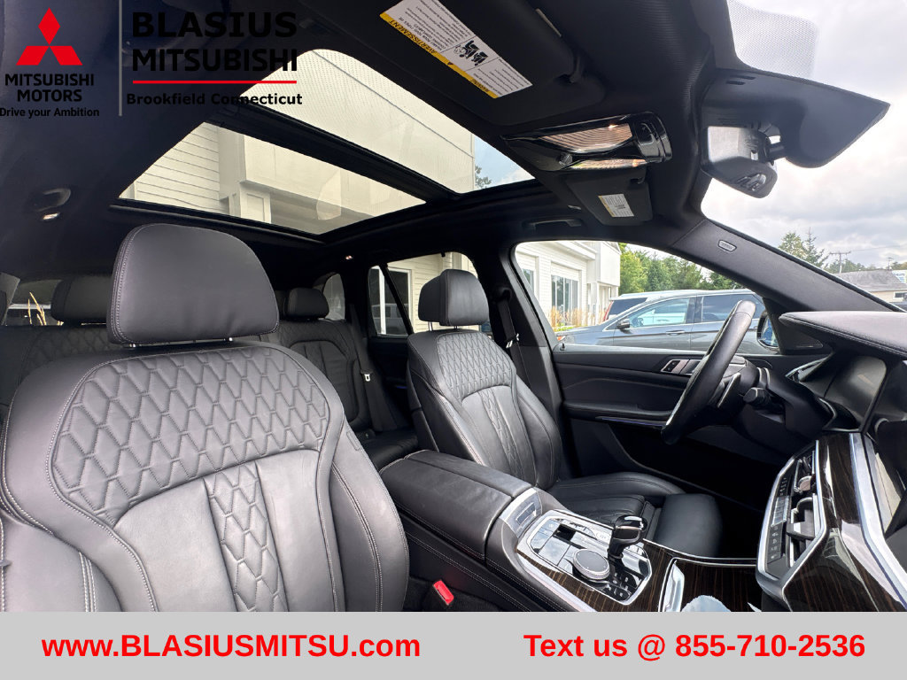 Used 2020 BMW X5 xDrive50i w/ Executive Package AWD/4WD image 54