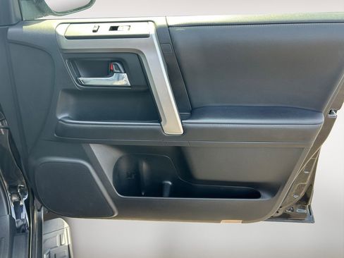 Used 2024 Toyota 4Runner SR5 Premium w/ Moonroof Package AWD/4WD image 25