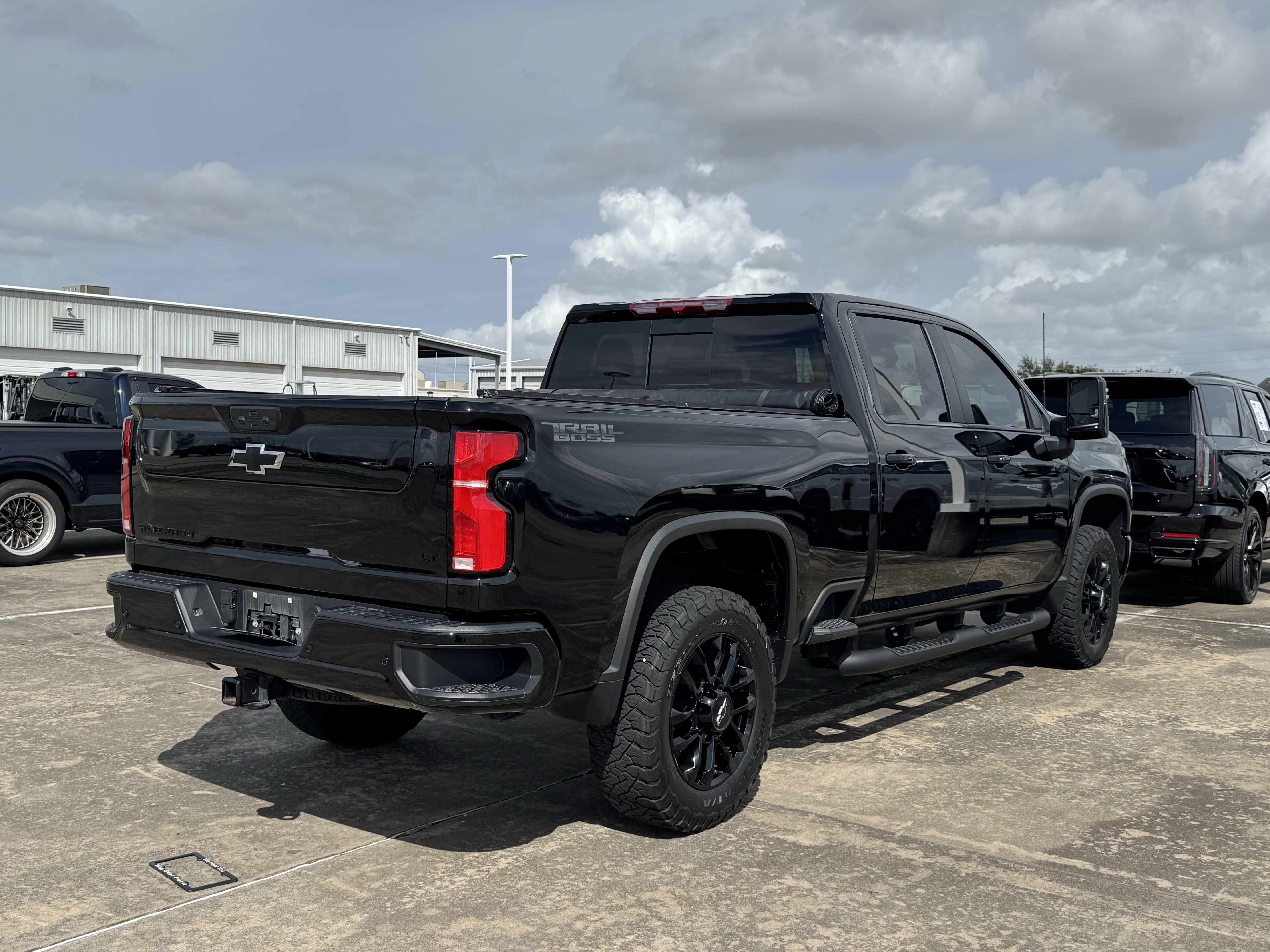Used 2026 Chevrolet Silverado 2500 LT w/ Trail Boss Package AWD/4WD image 6
