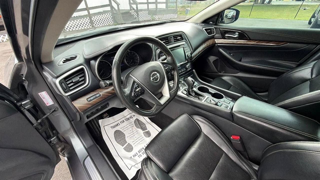 Used 2018 Nissan Maxima 3.5 SL FWD image 19