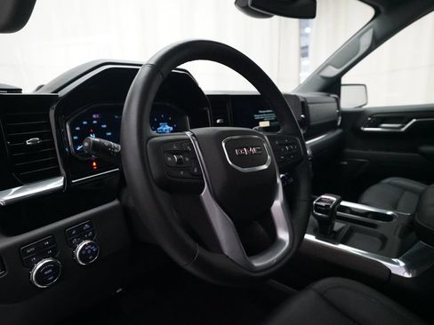 Used 2024 GMC Sierra 1500 SLT w/ SLT Premium Plus Package AWD/4WD image 8