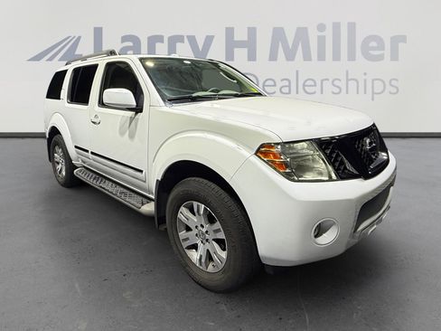 Used 2011 Nissan Pathfinder Silver image 7