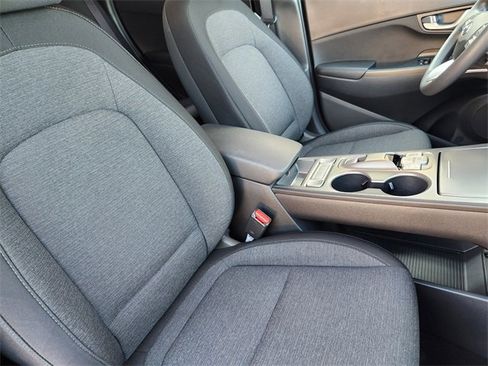 Certified 2023 Hyundai Kona SE image 10