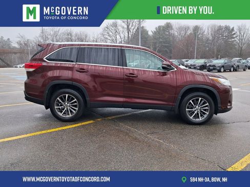 Used 2019 Toyota Highlander XLE image 7