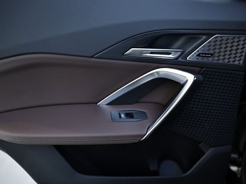 Used 2025 BMW X1 xDrive28i w/ Technology Package image 25