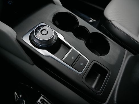 Used 2023 Ford Escape Platinum image 16